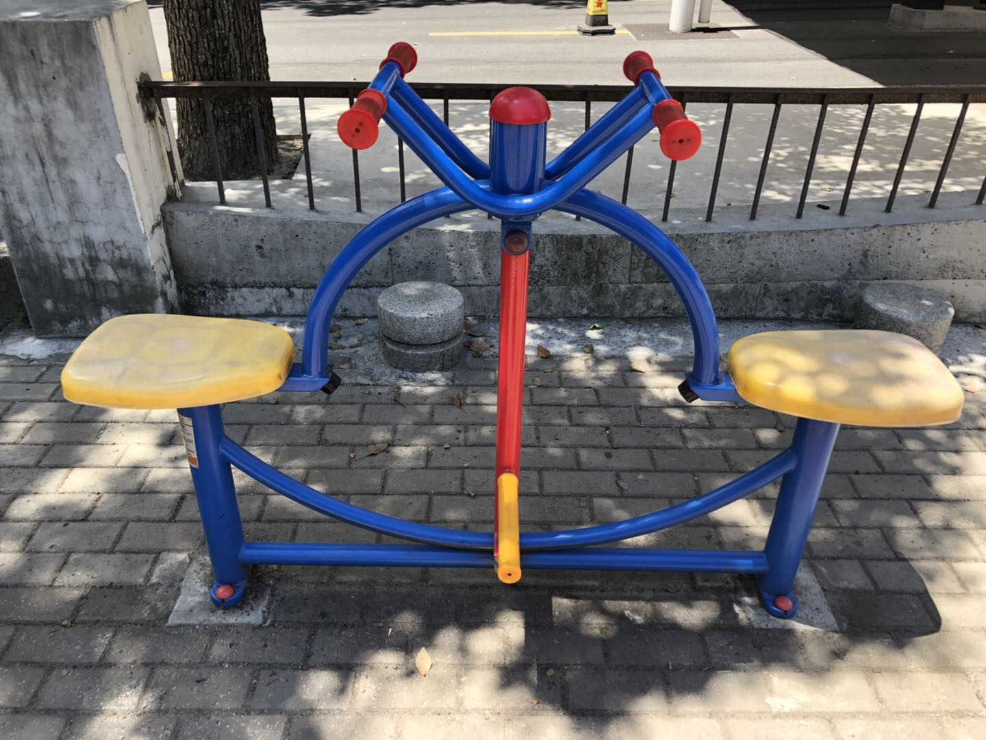 下肢康復器