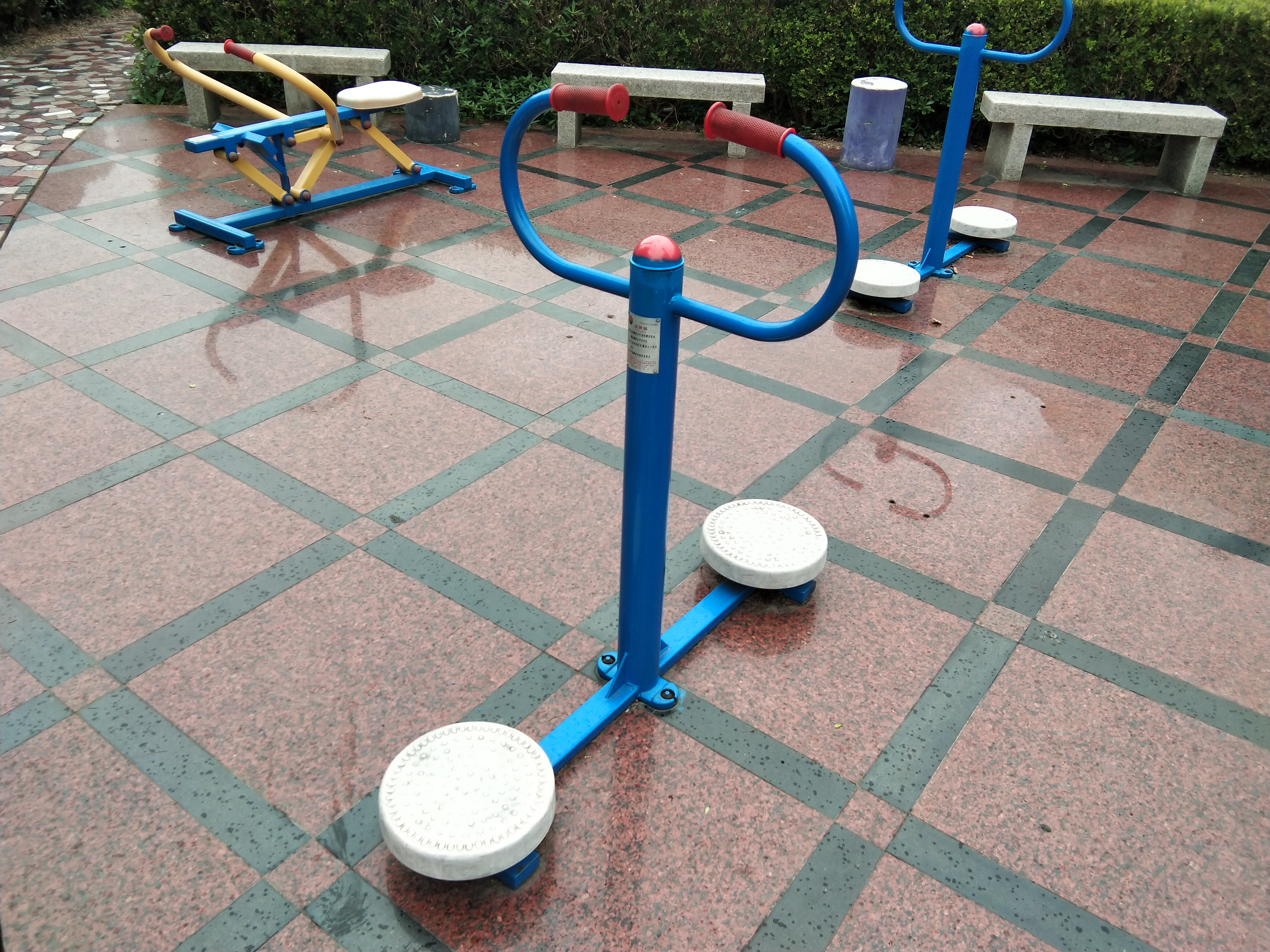 扭腰器