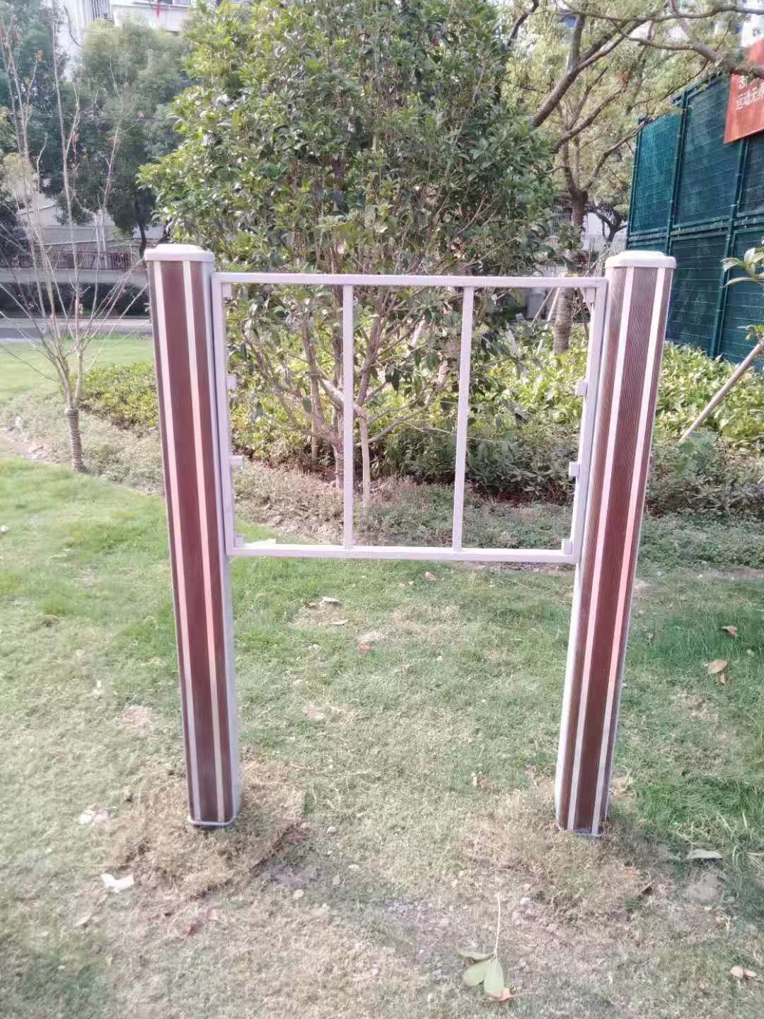靜安區(qū)臨汾路街道陽(yáng)泉路市民健身步道健身點(diǎn)