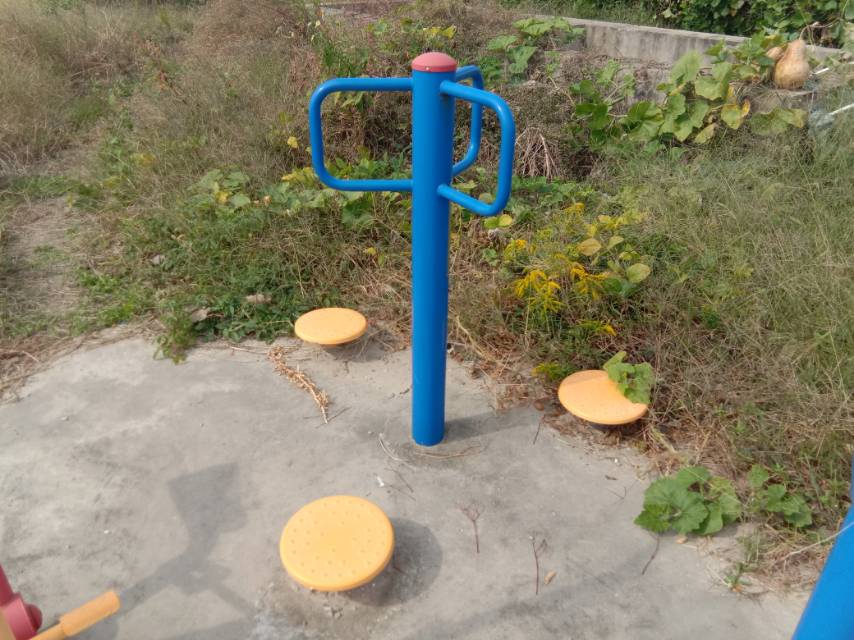 三位扭腰器