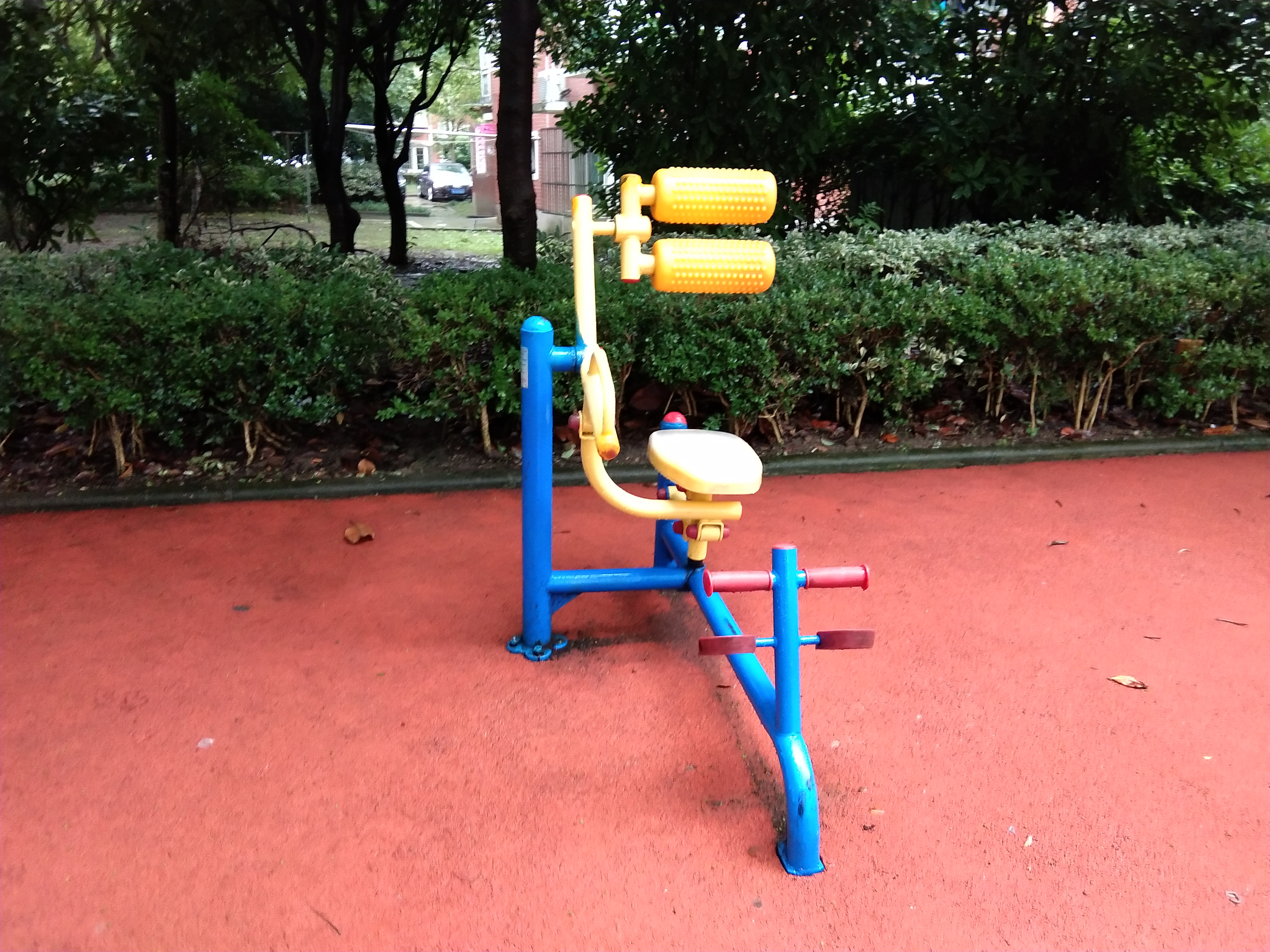 腹背鍛煉器