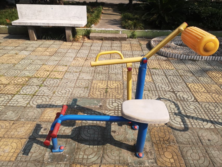 腹背鍛煉器