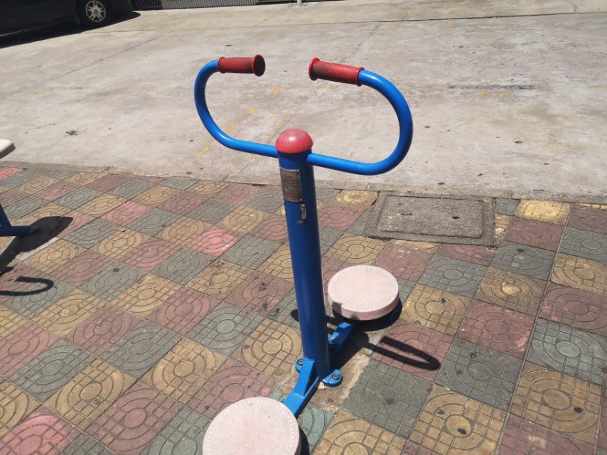 扭腰器