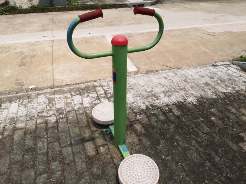 扭腰器