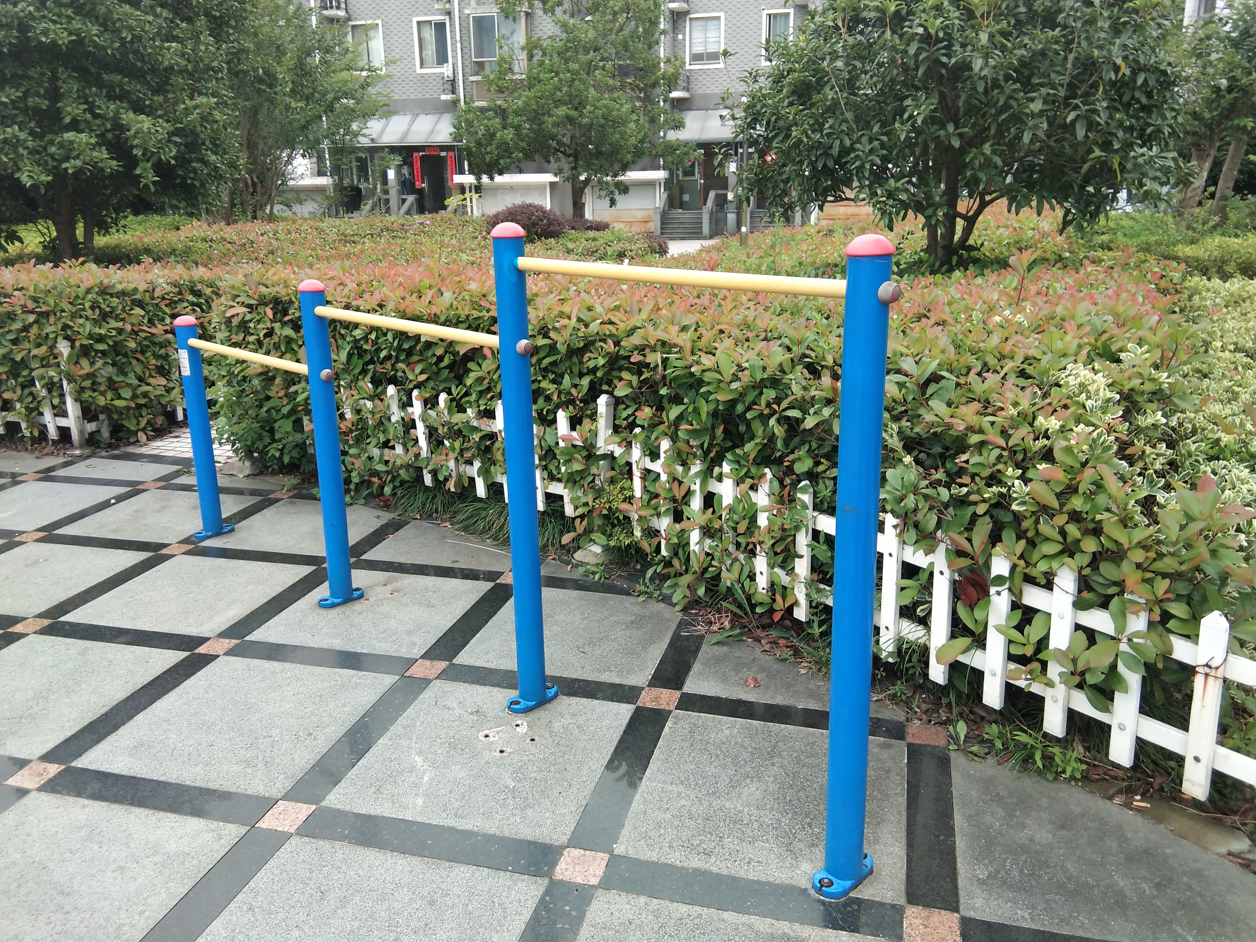 壓腿杠