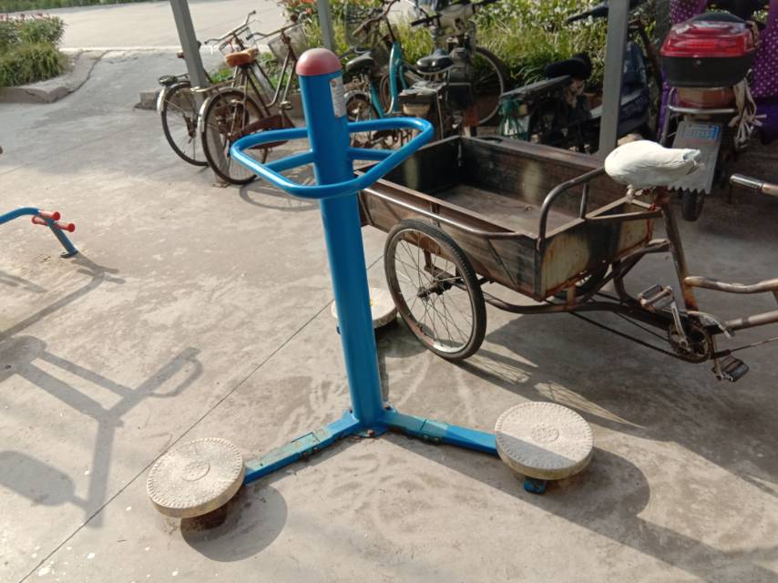 扭腰器