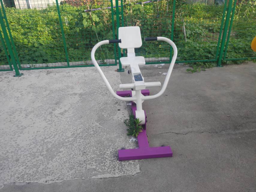 劃船器