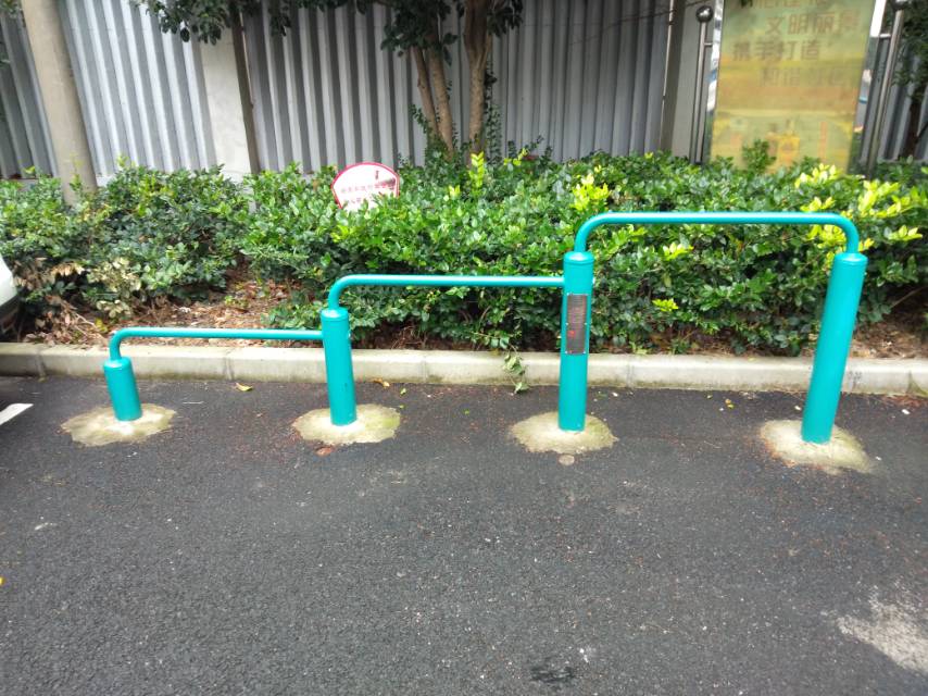 彈震壓腿器