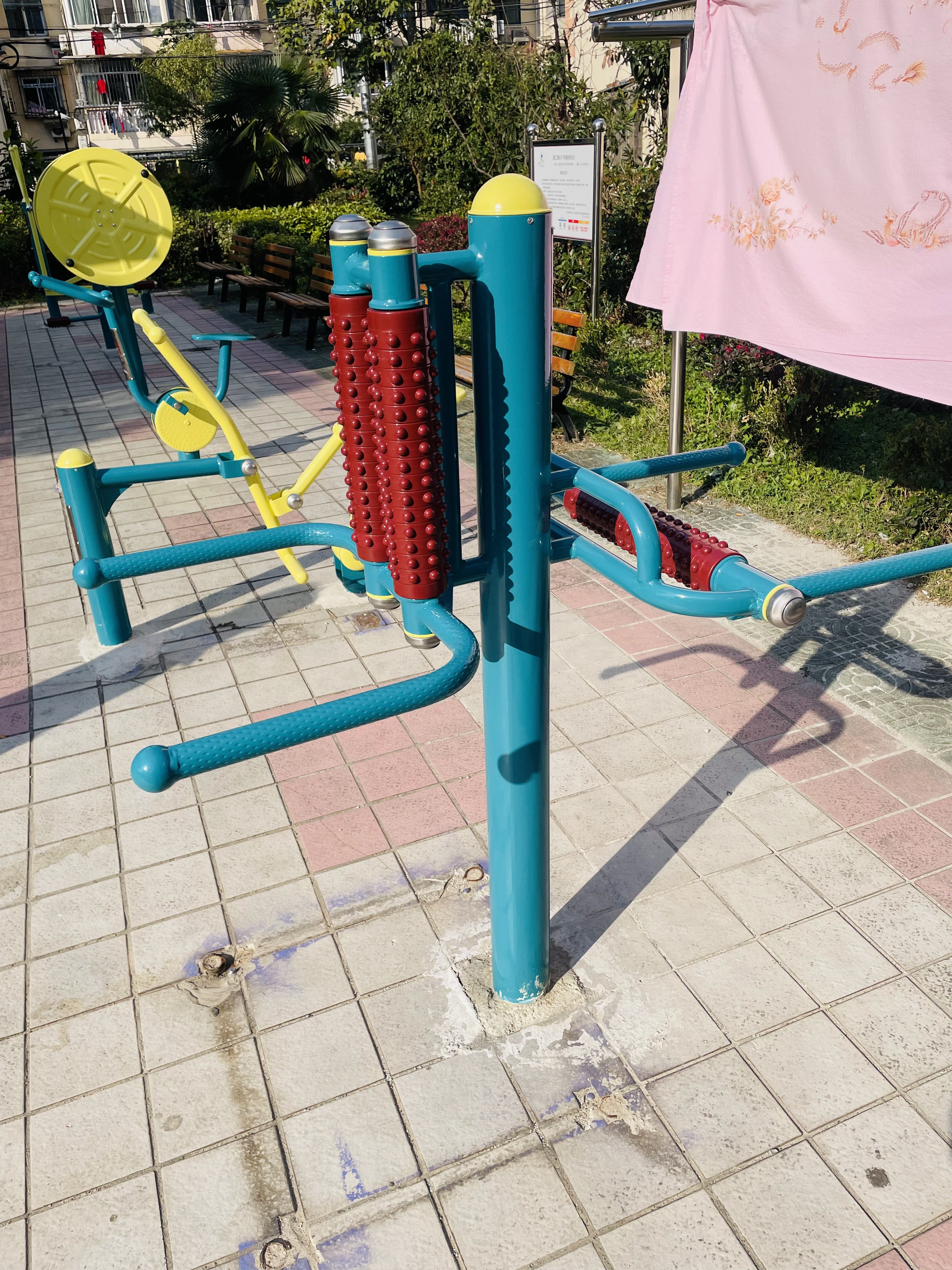 互動式腰背按摩器