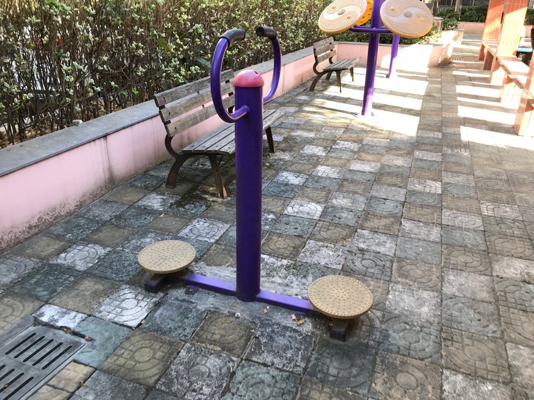 扭腰器