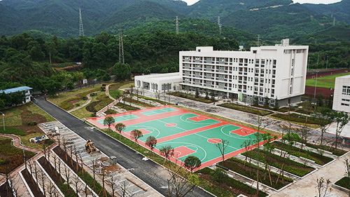 20年重慶市體育運(yùn)動(dòng)學(xué)校室內(nèi)外硅PU場(chǎng)地